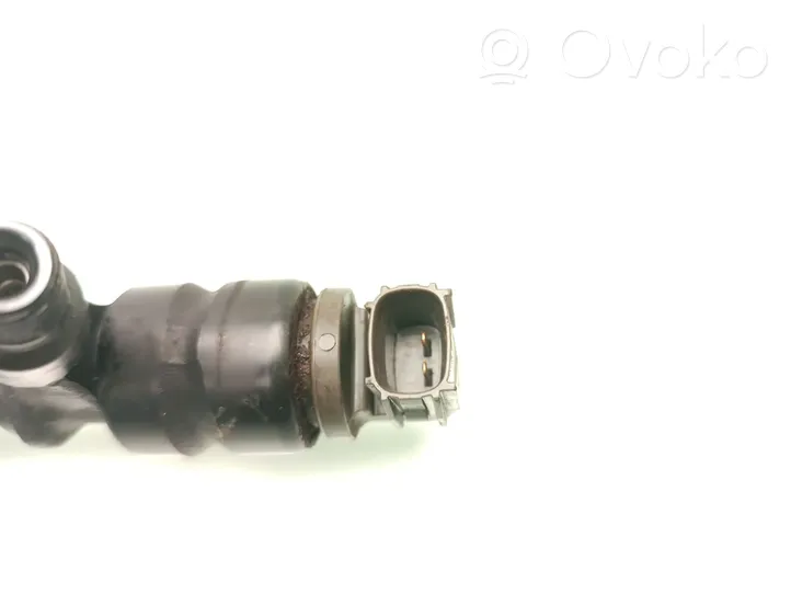 Toyota Hilux (AN10, AN20, AN30) Injecteur de carburant 23670-30450