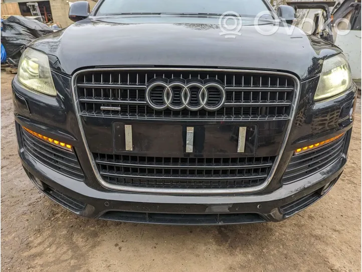 Audi Q7 4L Front piece kit 