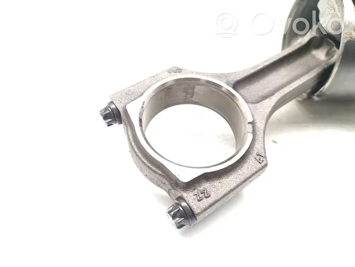 BMW 1 E82 E88 Piston with connecting rod N47D20C