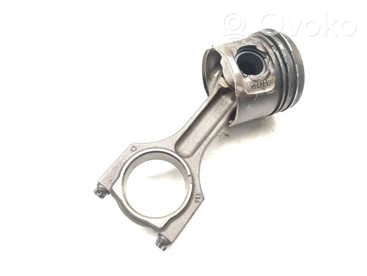 BMW 1 E82 E88 Piston with connecting rod N47D20C