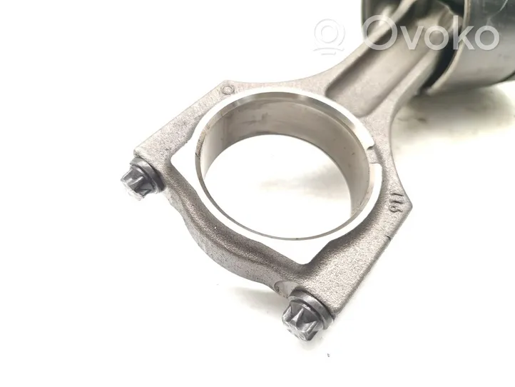 BMW 1 E82 E88 Piston with connecting rod N47D20C