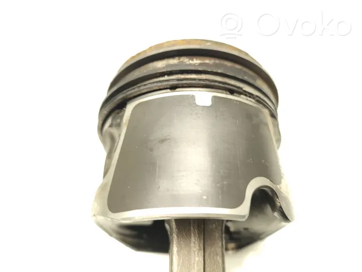 Nissan Navara Piston avec bielle YD25DDTI