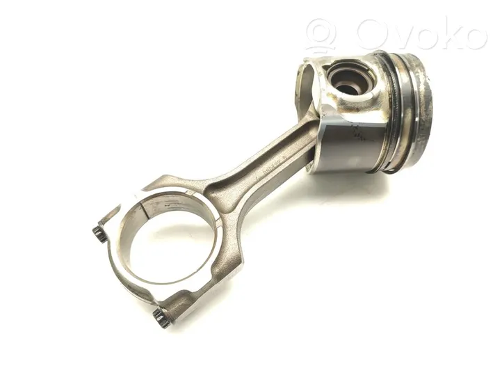 Honda Accord Piston avec bielle N22B1