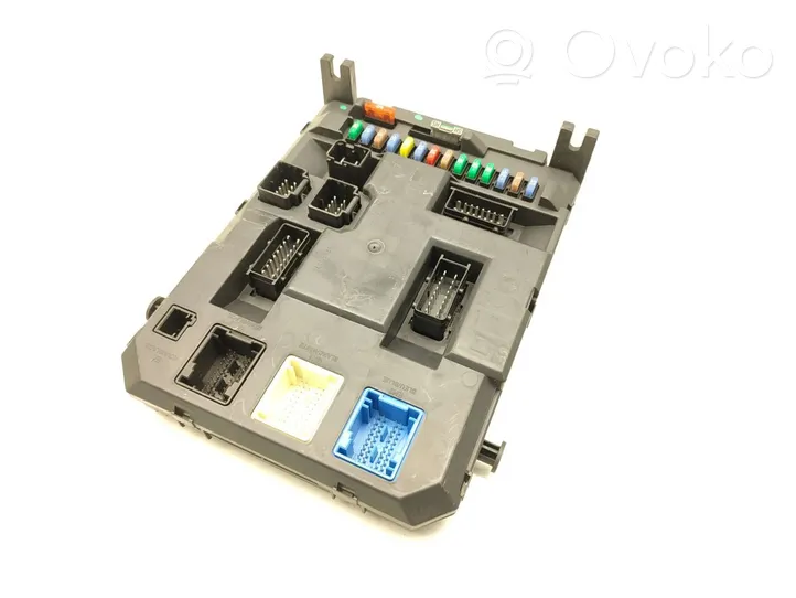 Citroen Xsara Picasso Module de fusibles 9664983480