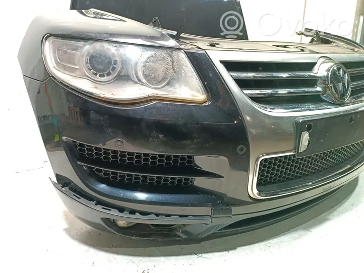 Volkswagen Touareg I Front piece kit 