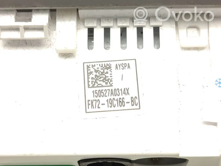 Jaguar XE Connettore plug in USB FK72-19C166-BC