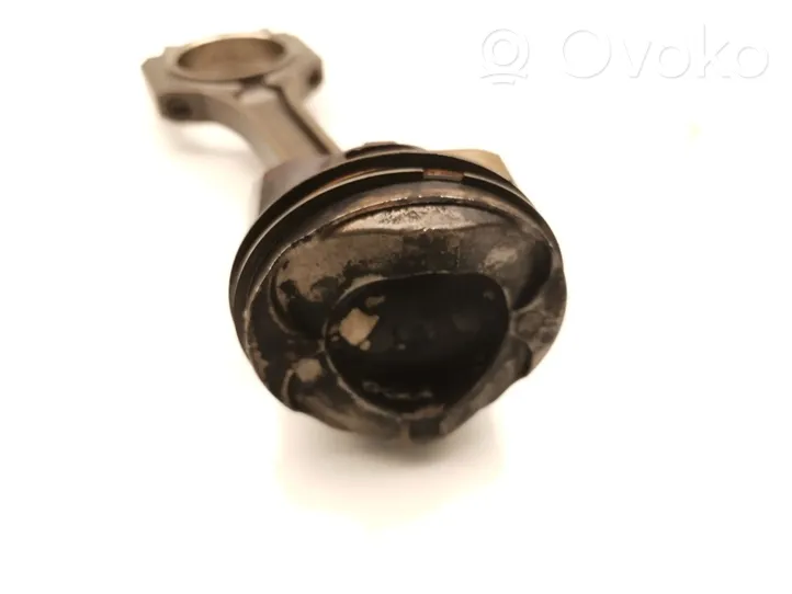 Ford Focus Piston avec bielle M1DA