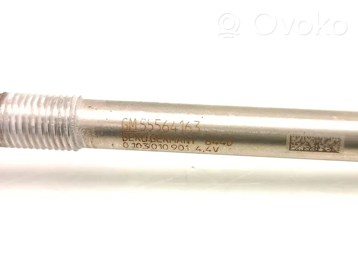 Opel Zafira B Glow plug 55564163