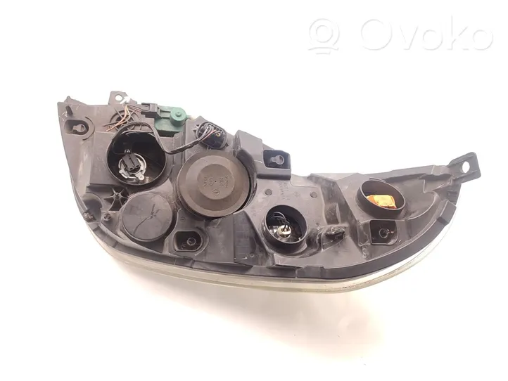 Opel Movano B Headlight/headlamp 