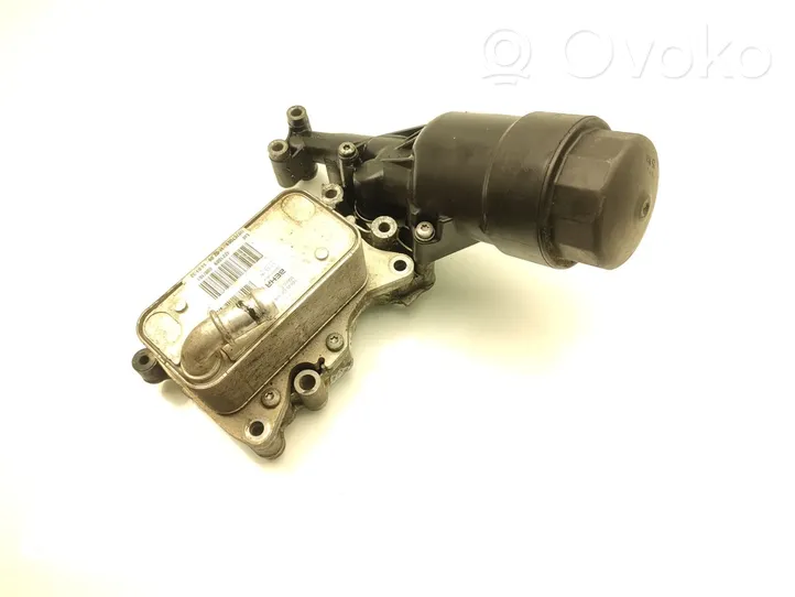 Mercedes-Benz E AMG W212 Supporto di montaggio del filtro dell’olio 70362380