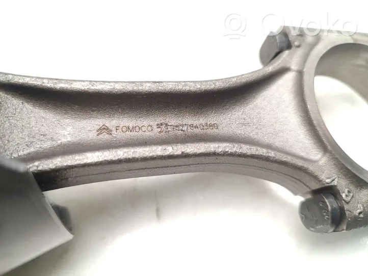 Ford Kuga I Piston with connecting rod 9677840380