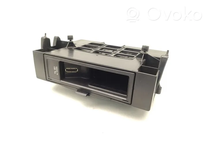 Audi A4 S4 B8 8K Разъем USB 3C2857285C