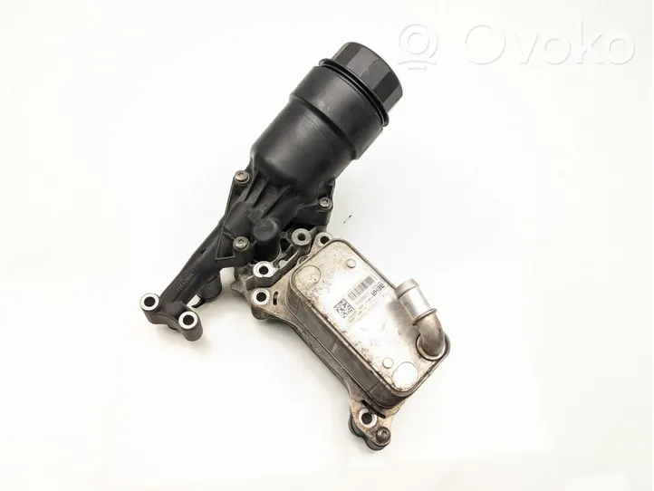 Mercedes-Benz E AMG W212 Supporto di montaggio del filtro dell’olio 70362380