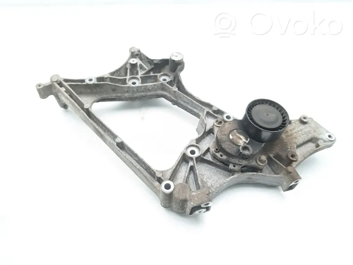 Mercedes-Benz E AMG W212 Support pompe injection à carburant A6512012009