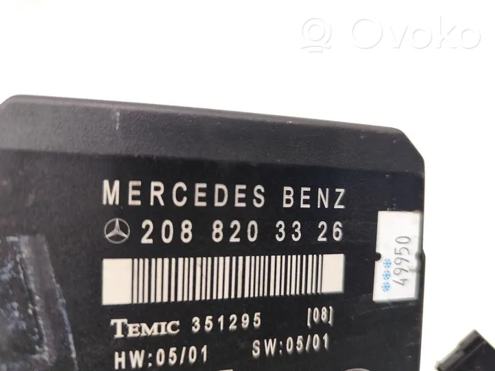 Mercedes-Benz CLK A208 C208 Unité de commande module de porte 2088203326