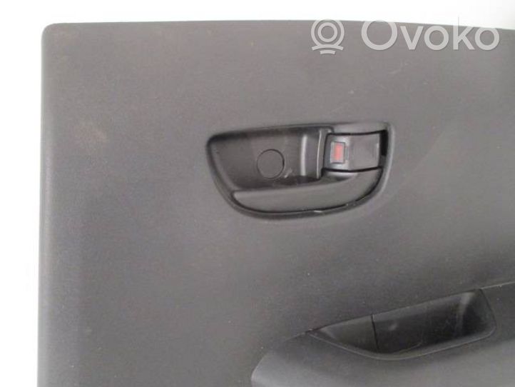 Toyota Aygo AB40 Rivestimento del pannello della portiera posteriore 677870H020