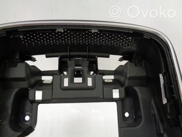 Renault Clio IV Pääyksikkö multimedian ohjaus 682604036R 682603063R