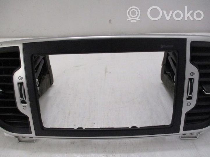 KIA Sportage Dashboard center trim panel 84740-F14200