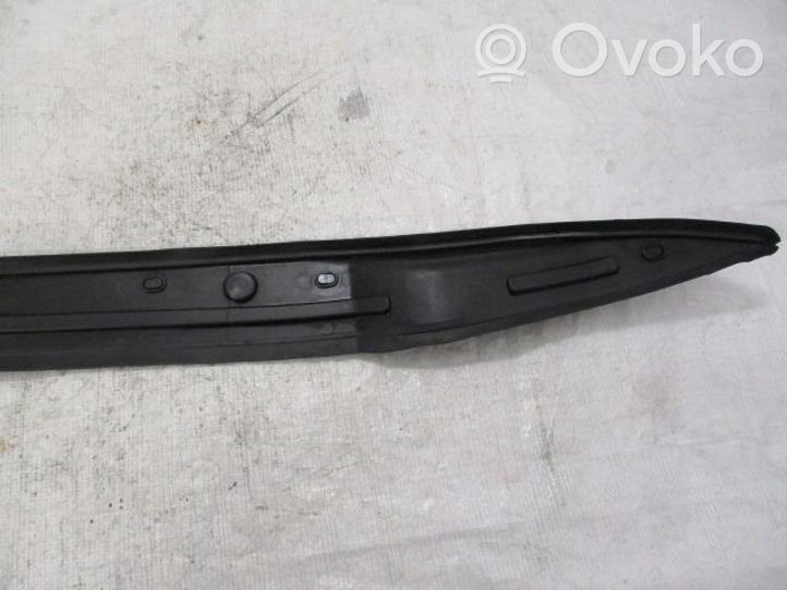 Citroen C4 II Supporto/guarnizione in poliuretano espanso del parafango 9677298680