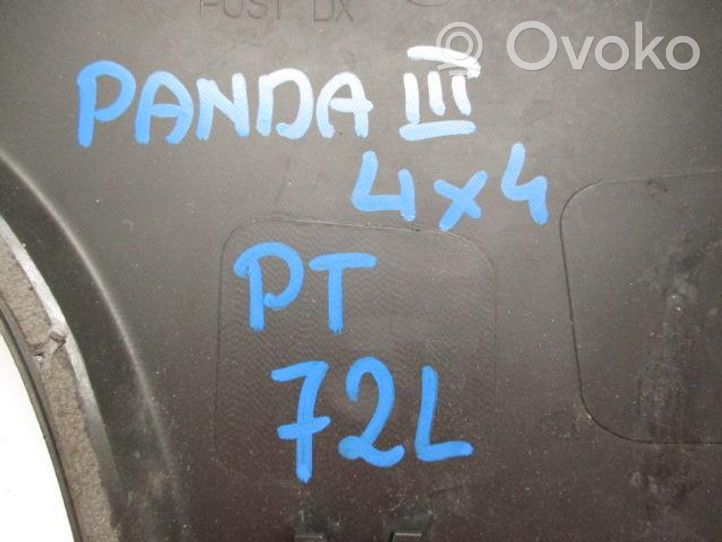 Fiat Panda III Moulure, baguette/bande protectrice d'aile 