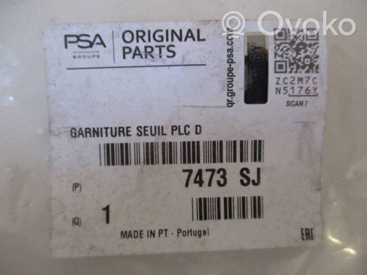 Citroen Berlingo Garniture de marche-pieds / jupe latérale 9682127677