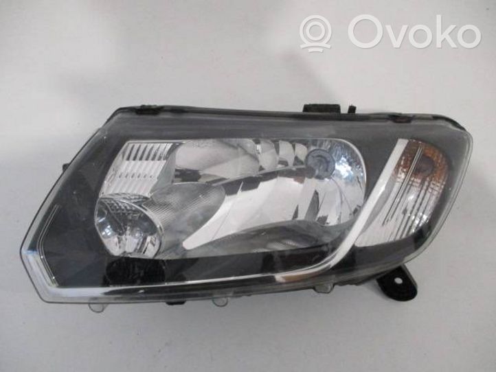 Dacia Sandero Lampa przednia 260608494R