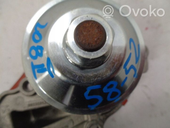 Peugeot 208 Pompe de circulation d'eau 9803094380