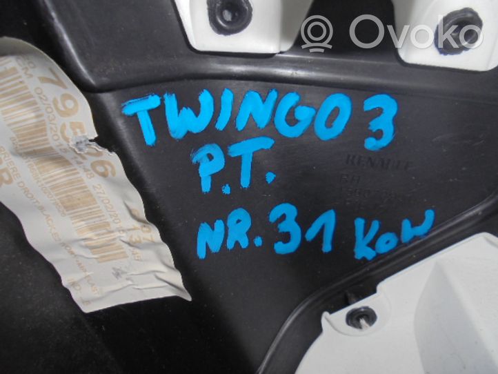 Renault Twingo III Boczki / Poszycie drzwi tylnych 