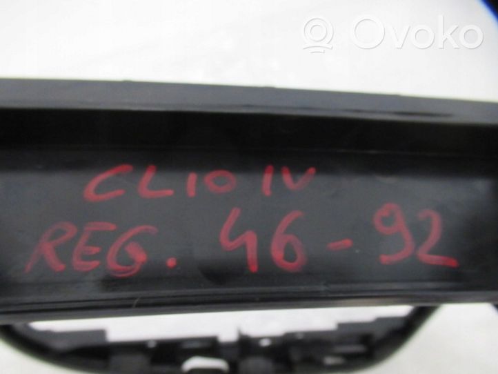 Renault Clio IV Inny element deski rozdzielczej 681046679R