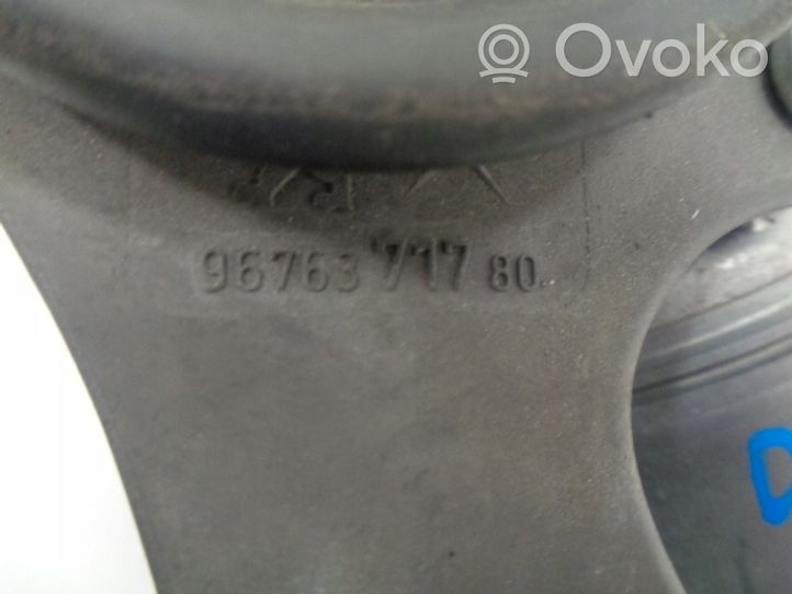 Citroen C4 II Picasso Silniczek wycieraczek szyby przedniej / czołowej 9676371780