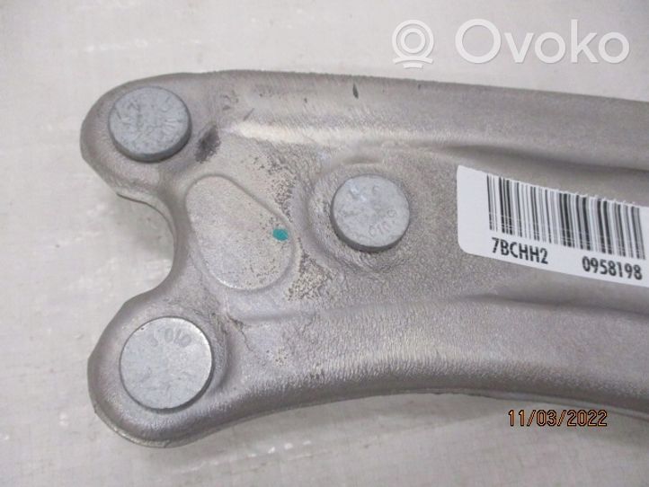 Peugeot Rifter Fourchette, bras de suspension inférieur avant 9815014680