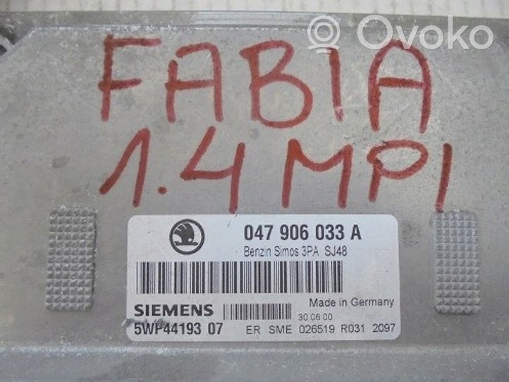 Skoda Fabia Mk1 (6Y) Komputer / Sterownik ECU i komplet kluczy 047906033A