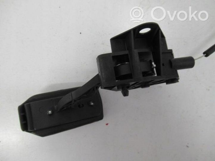 Peugeot 5008 Engine bonnet/hood lock release cable 