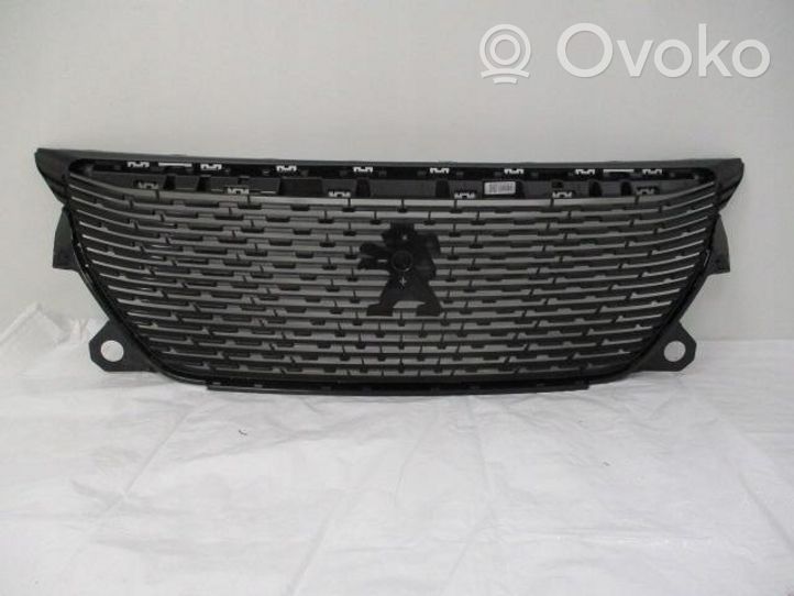 Peugeot 307 Grille calandre supérieure de pare-chocs avant 