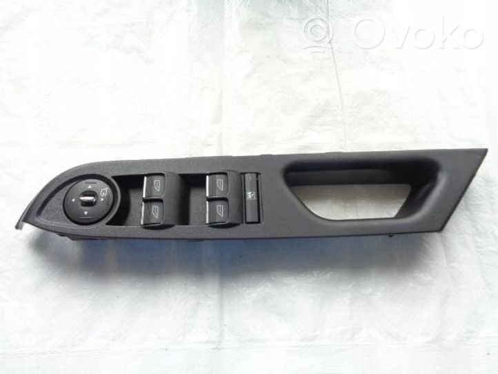 Ford B-MAX Przełącznik / Przycisk otwierania szyb AM5T14A132GA