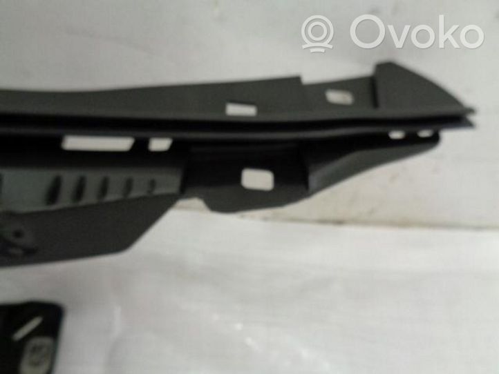 Opel Zafira A Support de radiateur sur cadre face avant 9808490780