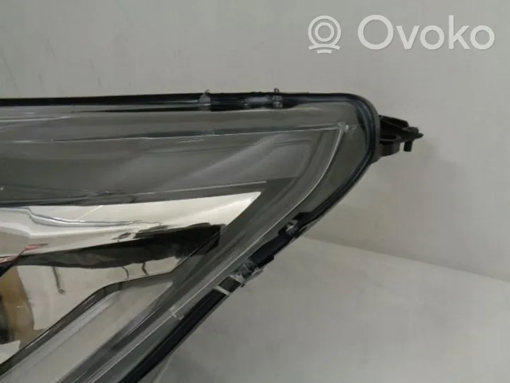 Citroen C4 II Lampa przednia 9808623880