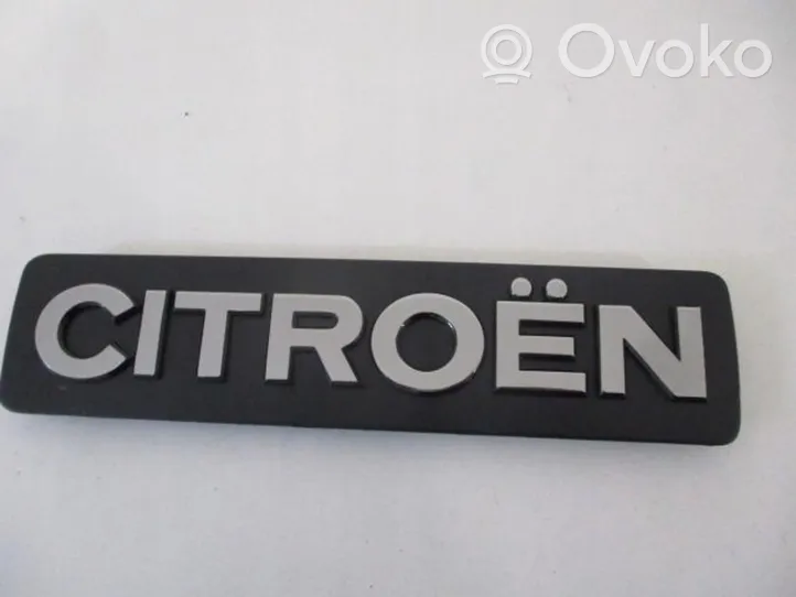 Citroen Berlingo Logo, emblème, badge 8665CF