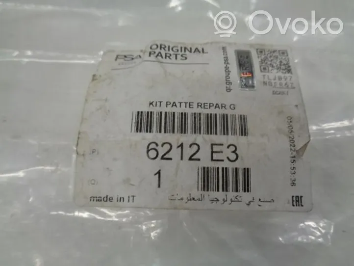 Peugeot RCZ Support phare frontale 6212E3