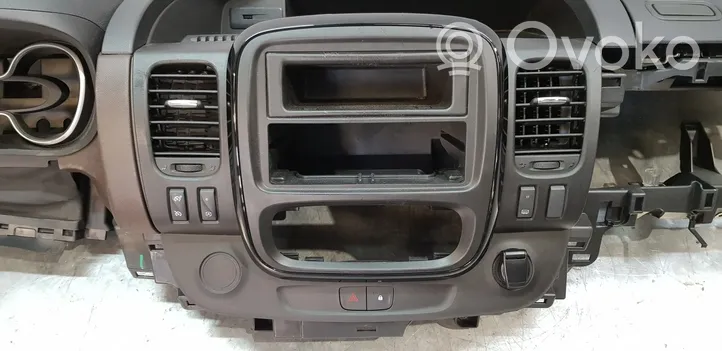 Fiat Talento Deska rozdzielcza 6000618024