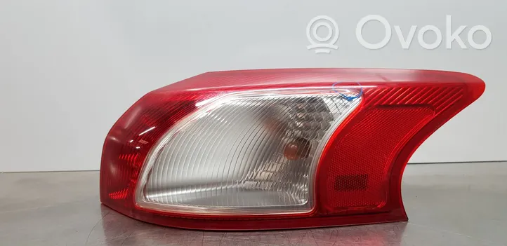 Mitsubishi Lancer X Żarówka lampy tylnej 8330A278