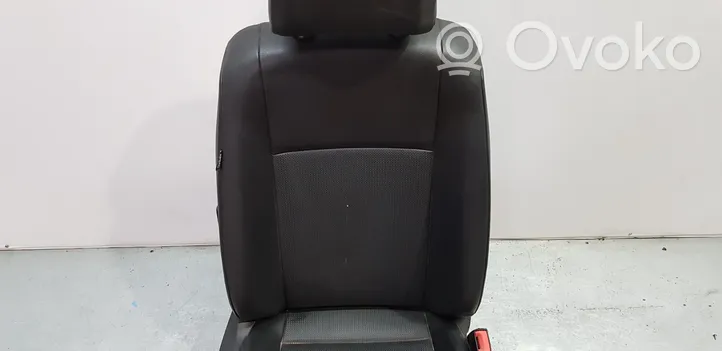 Volkswagen Caddy Fotel przedni pasażera 6R4881106AC