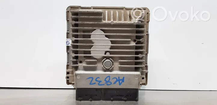 Volkswagen Caddy Sterownik / Moduł ECU 03L906023PB