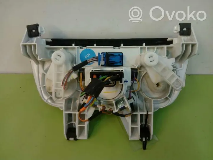 Opel Combo D Climate control unit 105N4740100