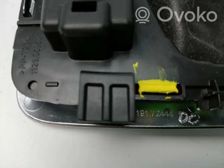 Opel Crossland X Osłona dźwigni hamulca ręcznego skóra / tkanina 39157036