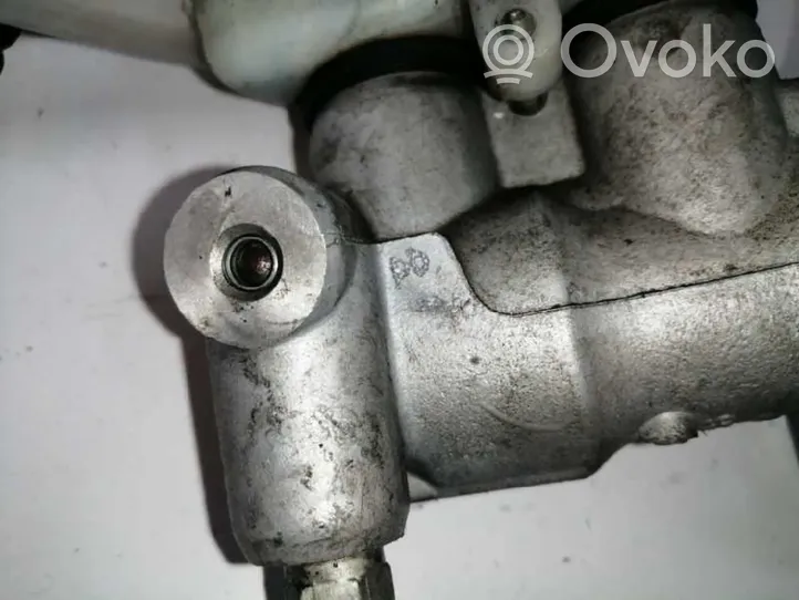 Opel Meriva B Główny cylinder hamulca 32669046