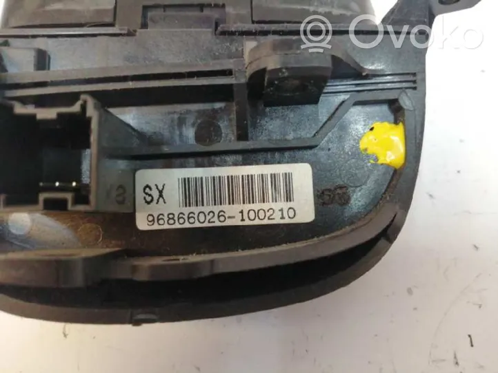 Chevrolet Captiva Other switches/knobs/shifts 96866026