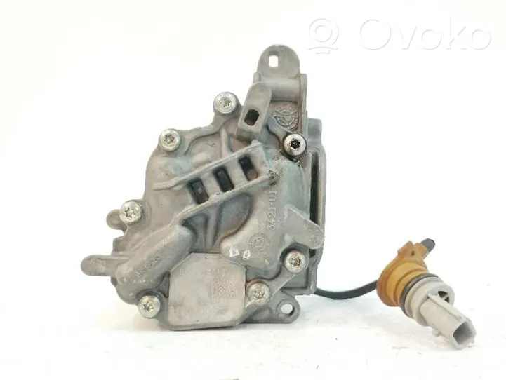 Renault Megane III Pompe à huile 150002257R