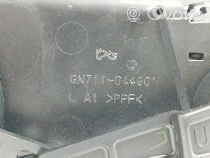 Mitsubishi Grandis Kojelaudan keskiosan tuuletussuuttimen ritilä GN71104460