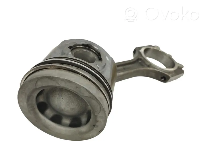 KIA Carens III Connecting rod/conrod 235102A400